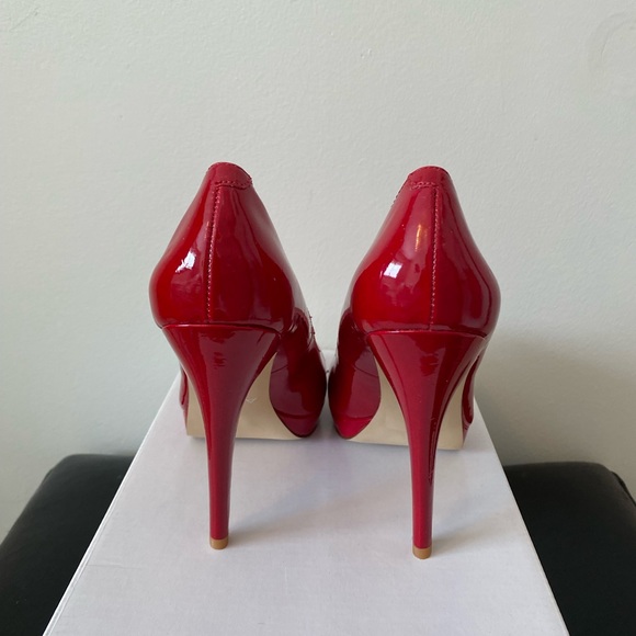 ALDO MOOS-62 Red Patent Leather Pump - Size 7B - Picture 5 of 6